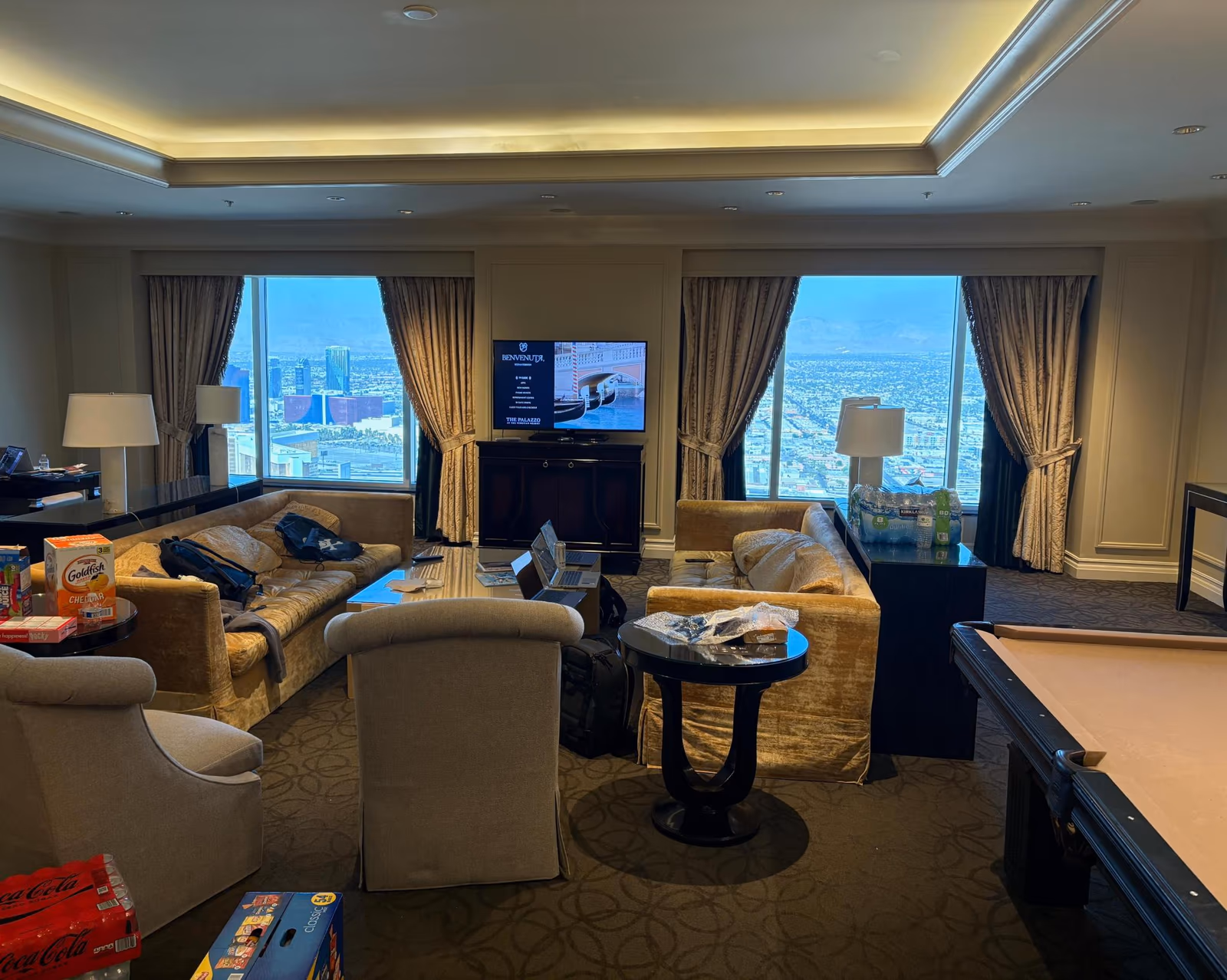 DEF CON Hotel Living Room